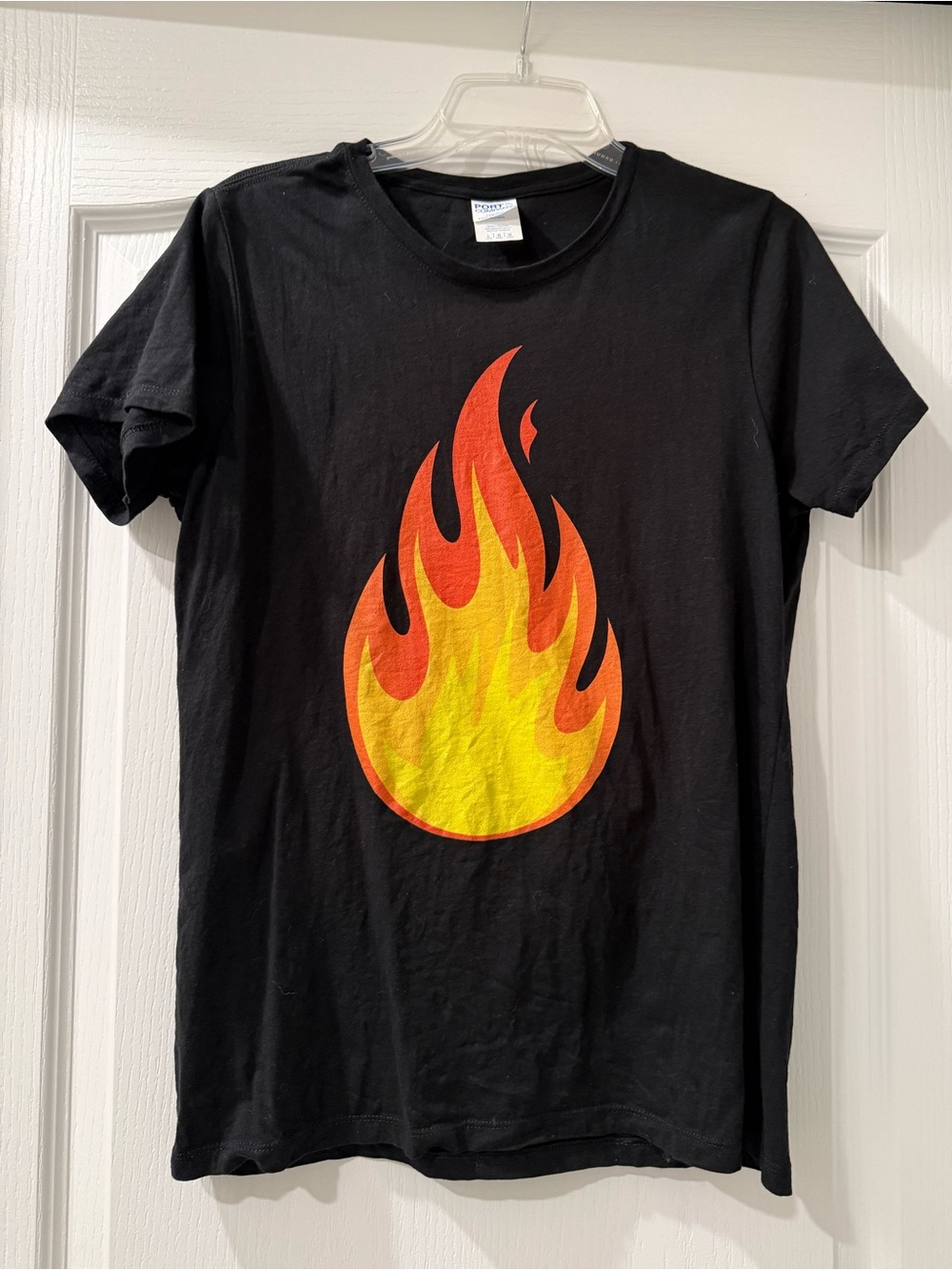 Like New! Women’s Black Flame Graphic Tee - Large